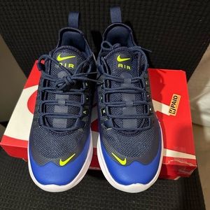 Nike Air Max Axis GS